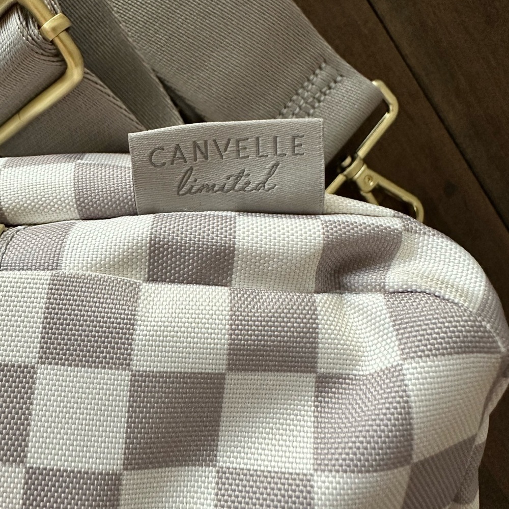 Canvelle City Crossbody - Picture 6 of 7